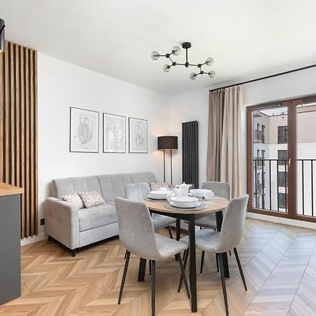 Port Praski Stylish Apartment Near Old Town وارسو المظهر الخارجي الصورة